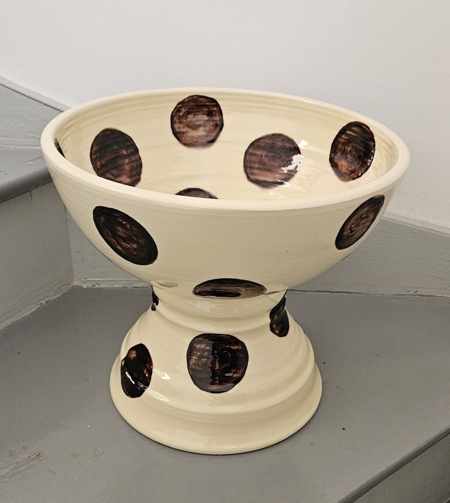 Coupe sur pied pois